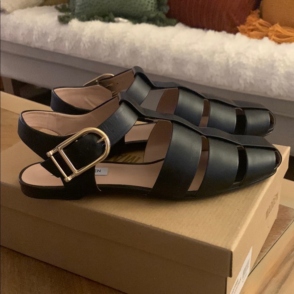 Steve Madden Black Leather Women's Sandal - Picture 2 of 8